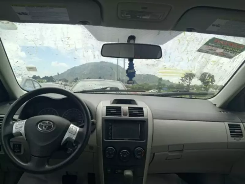 Toyota Corolla   - 2012