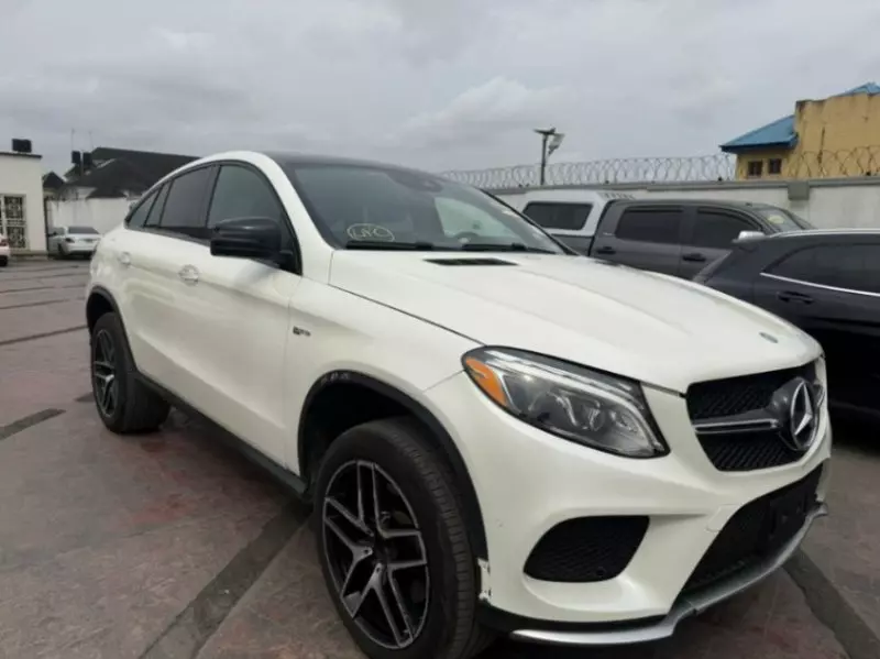 Mercedes-Benz GLE-Class   - 2017