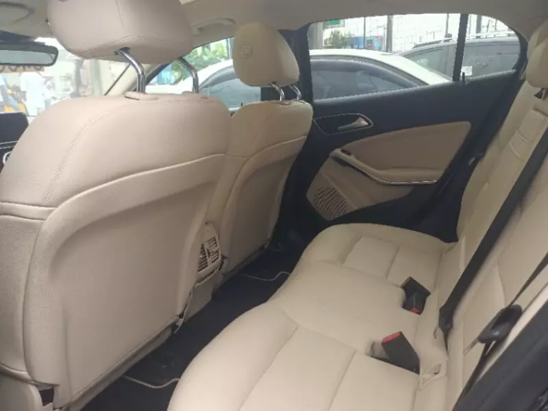 Mercedes-Benz GLA 250   - 2015