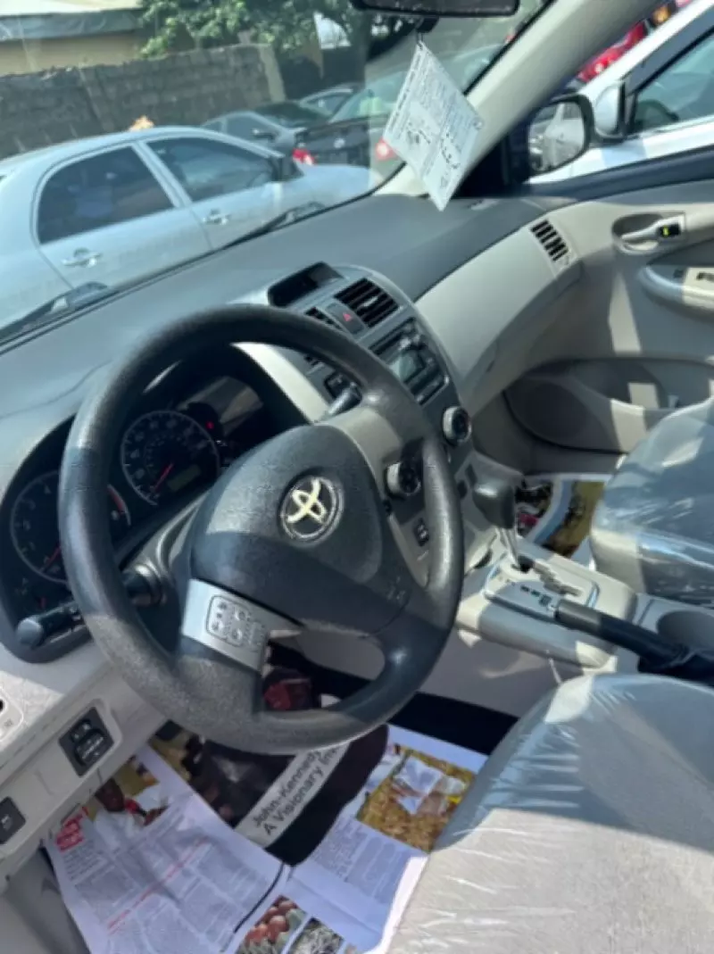 Toyota Corolla   - 2013