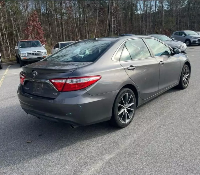 Toyota Camry   - 2016