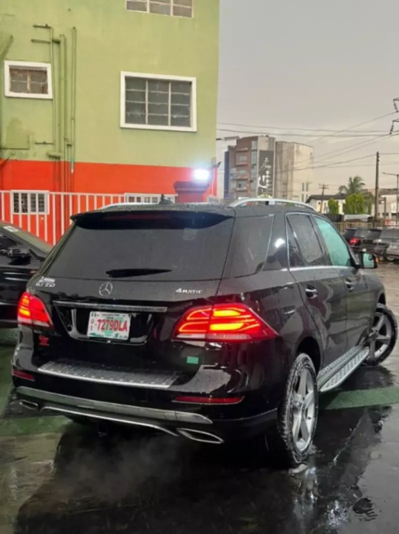 Mercedes-Benz GLE 350   - 2016