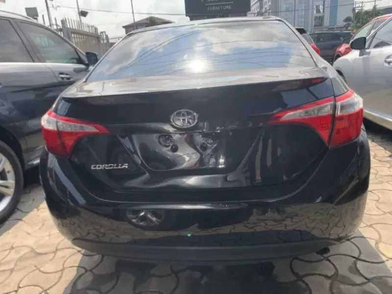 Toyota Corolla   - 2015