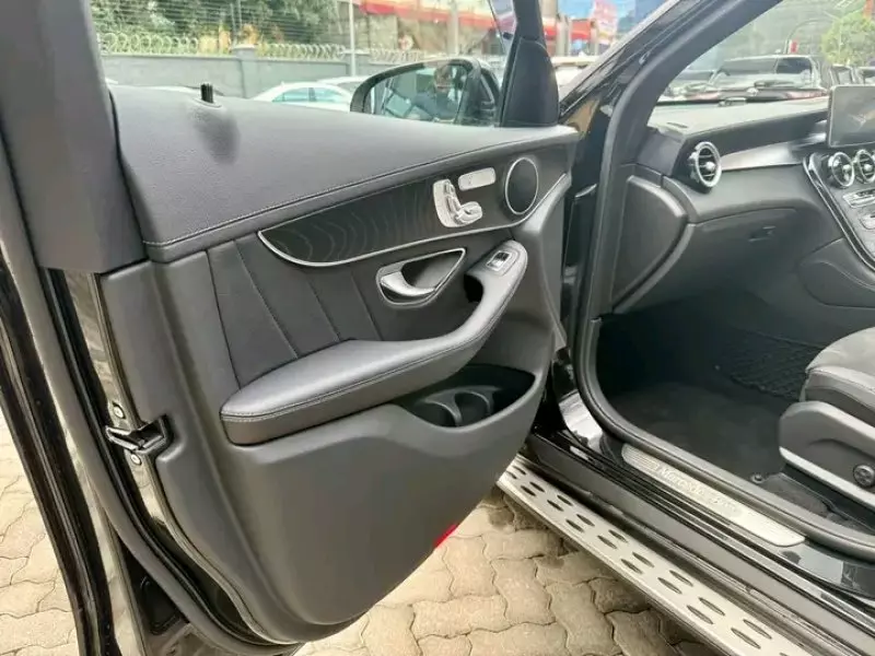 Mercedes-Benz GLC 250   - 2017