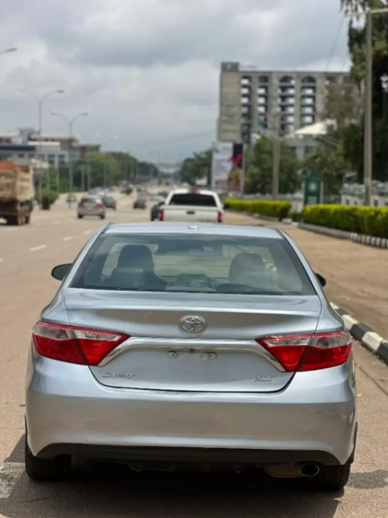 Toyota Camry   - 2015
