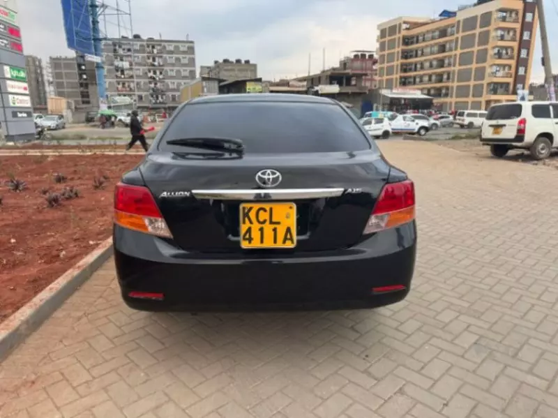 Toyota Allion    - 2011