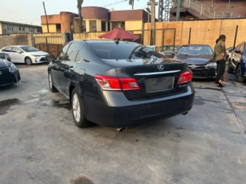 Toyota Lexus RX 350h   - 2011