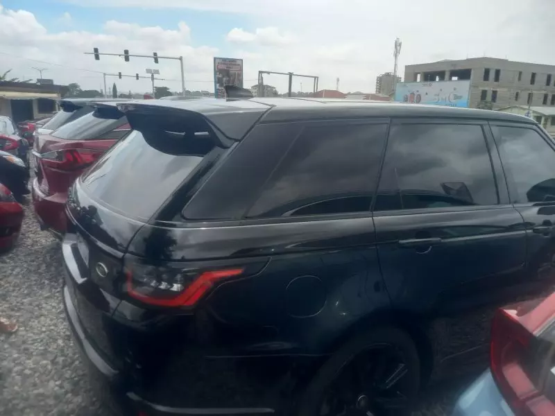 Land Rover Range Rover Sport   - 2020