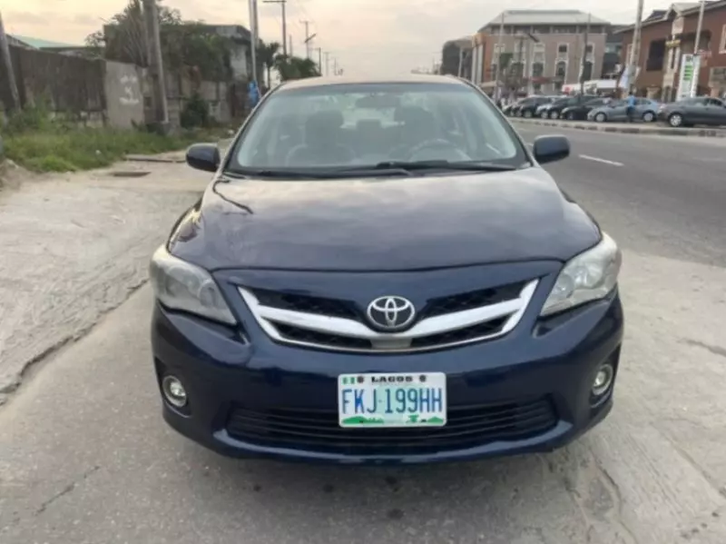 Toyota Corolla   - 2013