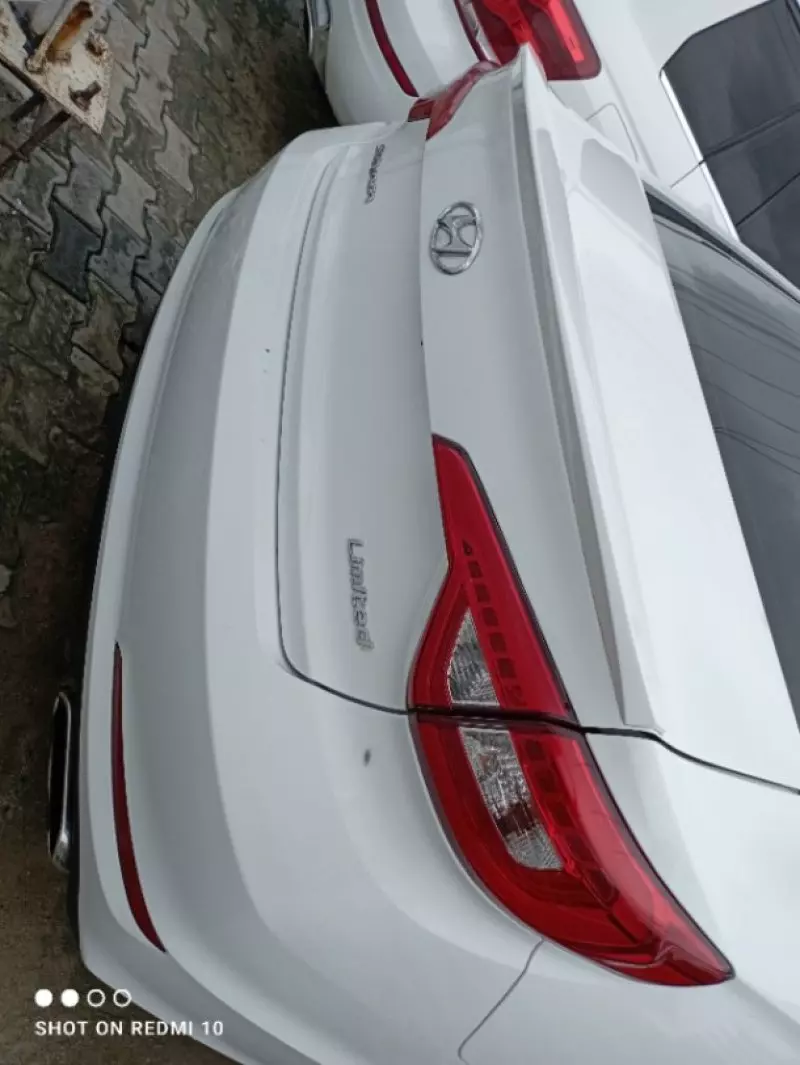 Hyundai Sonata   - 2015