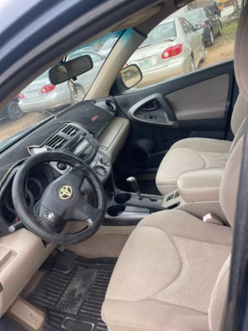 Toyota RAV4   - 2008