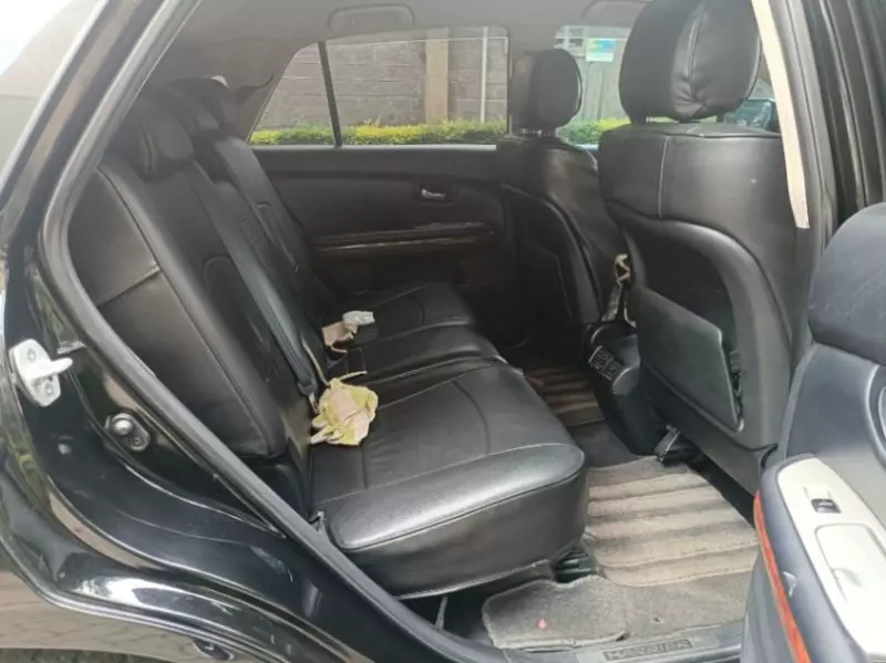 Toyota Harrier   - 2011