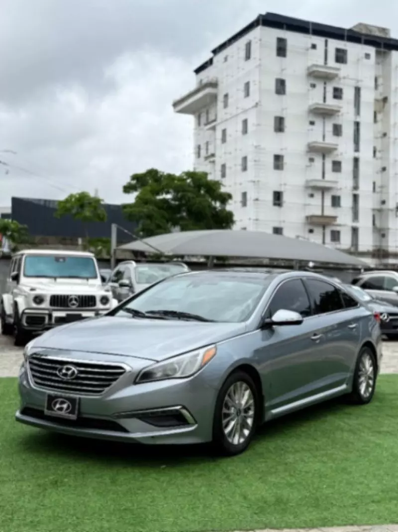 Hyundai Sonata   - 2015