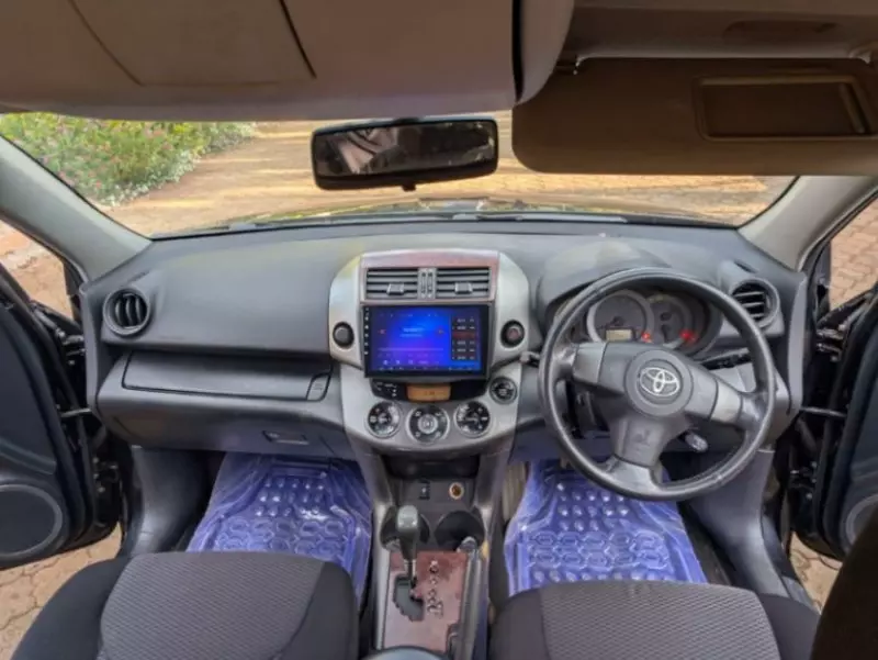 Toyota Rav4   - 2012