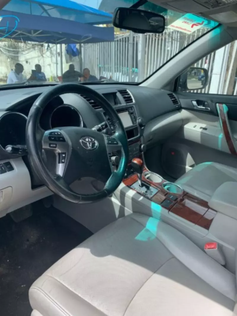 Toyota Highlander - 2013