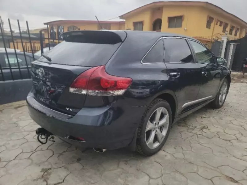 Toyota Venza   - 2013