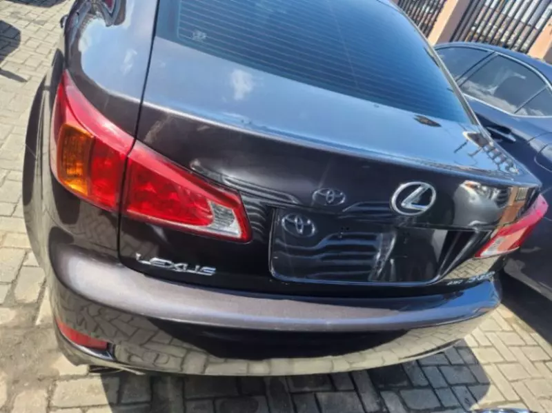 Lexus IS 250   - 2009