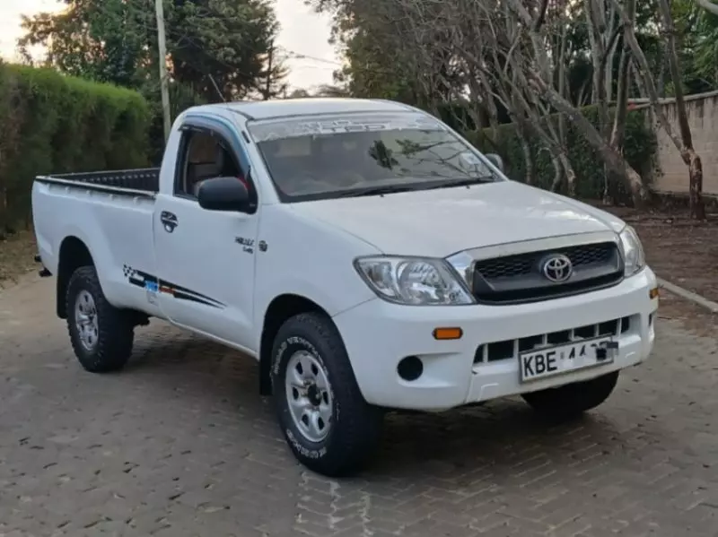 Toyota Hilux   - 2008