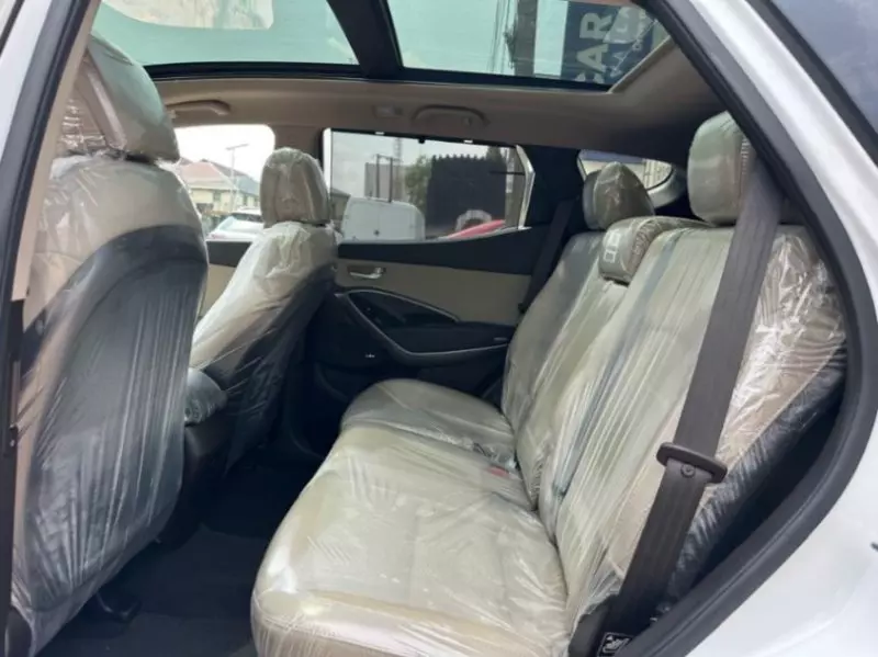 Hyundai Santa Fe Sport   - 2014