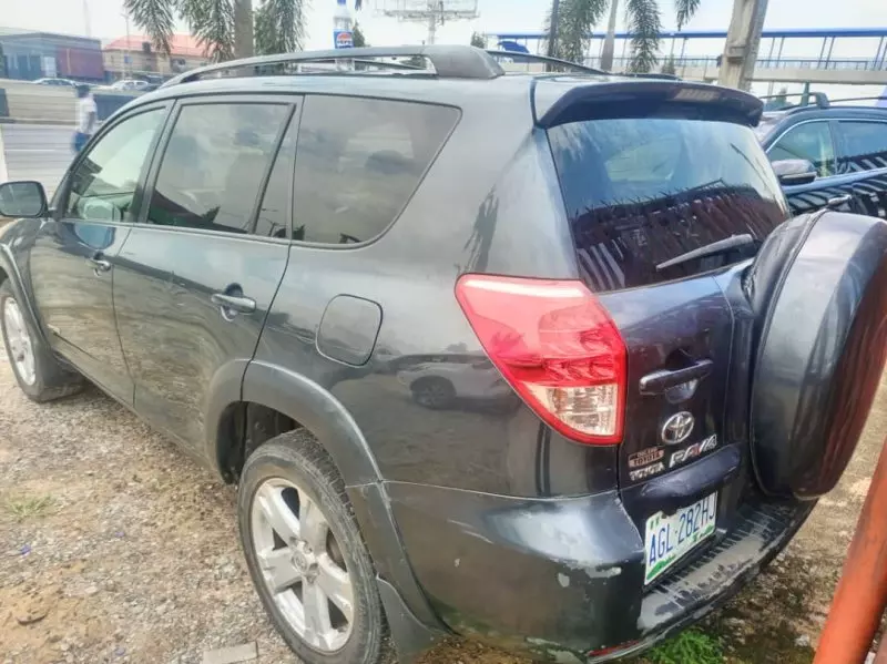 Toyota RAV4   - 2007