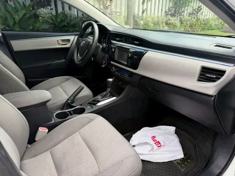 Toyota Corolla   - 2013