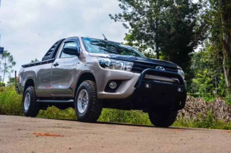 Toyota Hilux Revo    - 2018