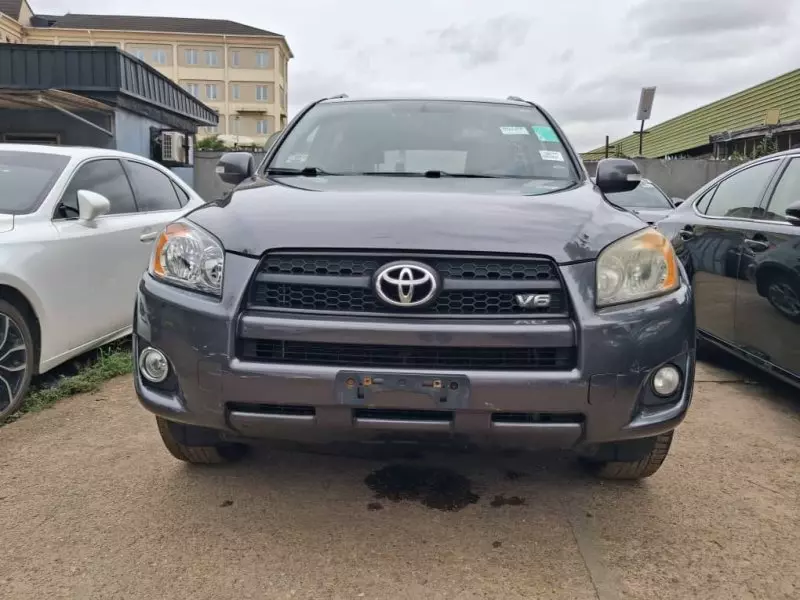 Toyota Rav4   - 2011