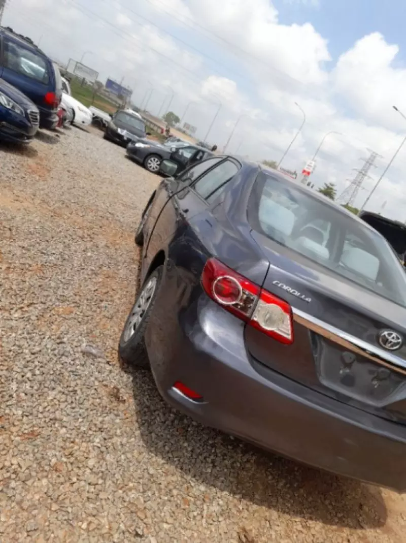 Toyota Corolla   - 2012