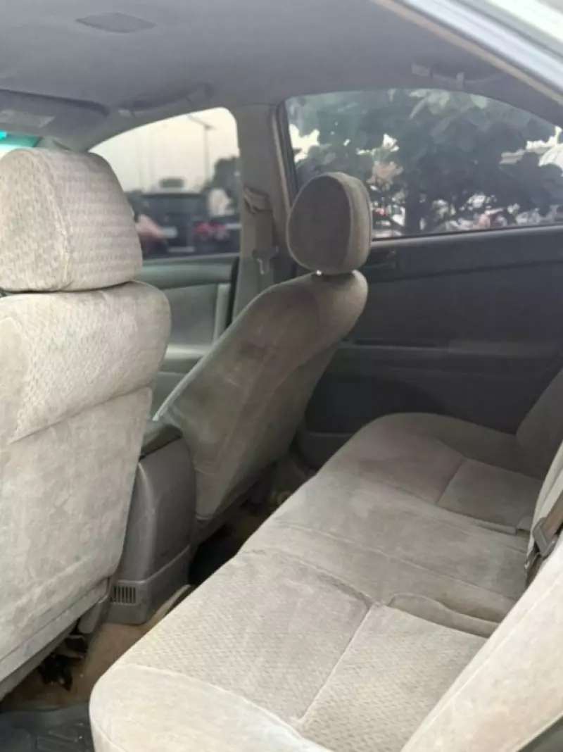 Toyota Camry   - 2002