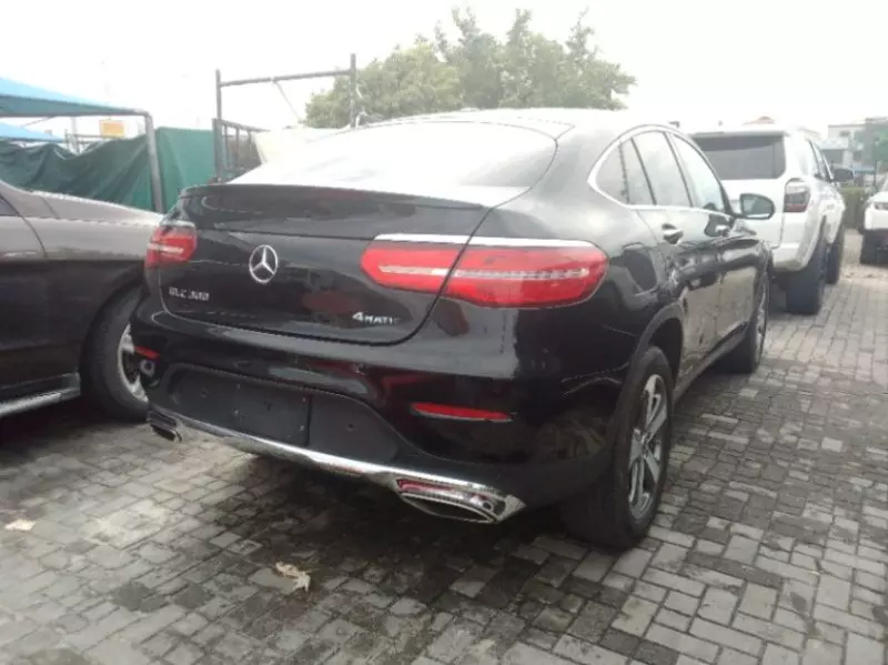 Mercedes-Benz GLC 300   - 2019