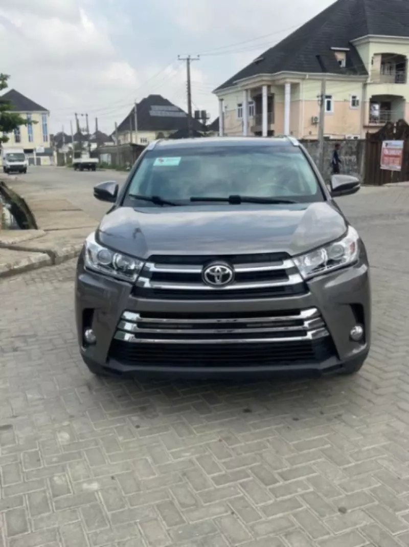 Toyota Highlander - 2015