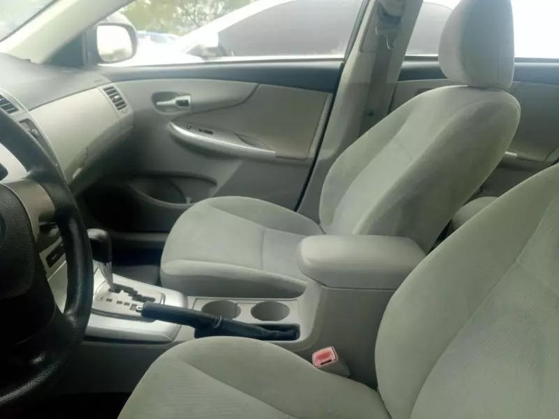 Toyota Corolla   - 2012