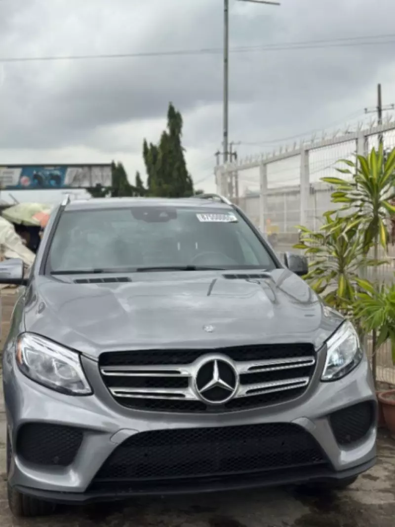 Mercedes-Benz GLE 350   - 2016