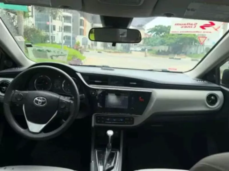 Toyota corolla   - 2018