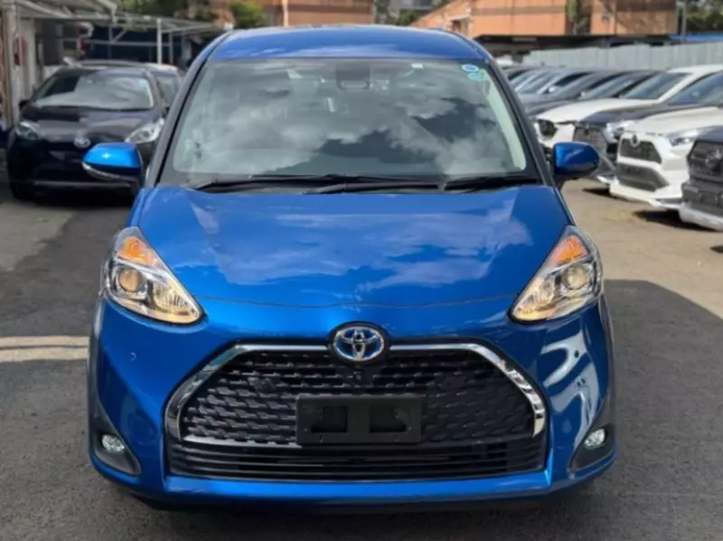 Toyota Sienta Hybrid