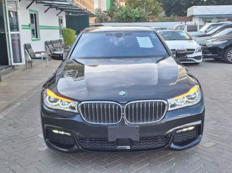 BMW 740 li   - 2018