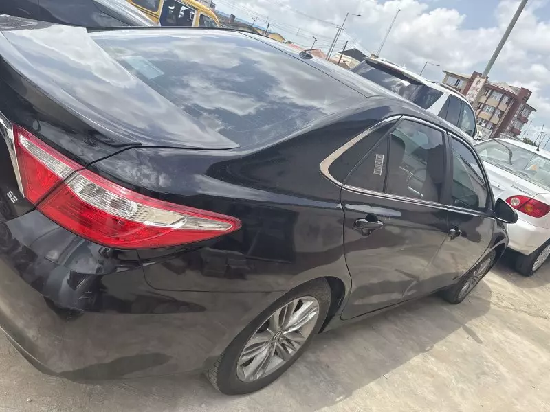 Toyota Camry   - 2017