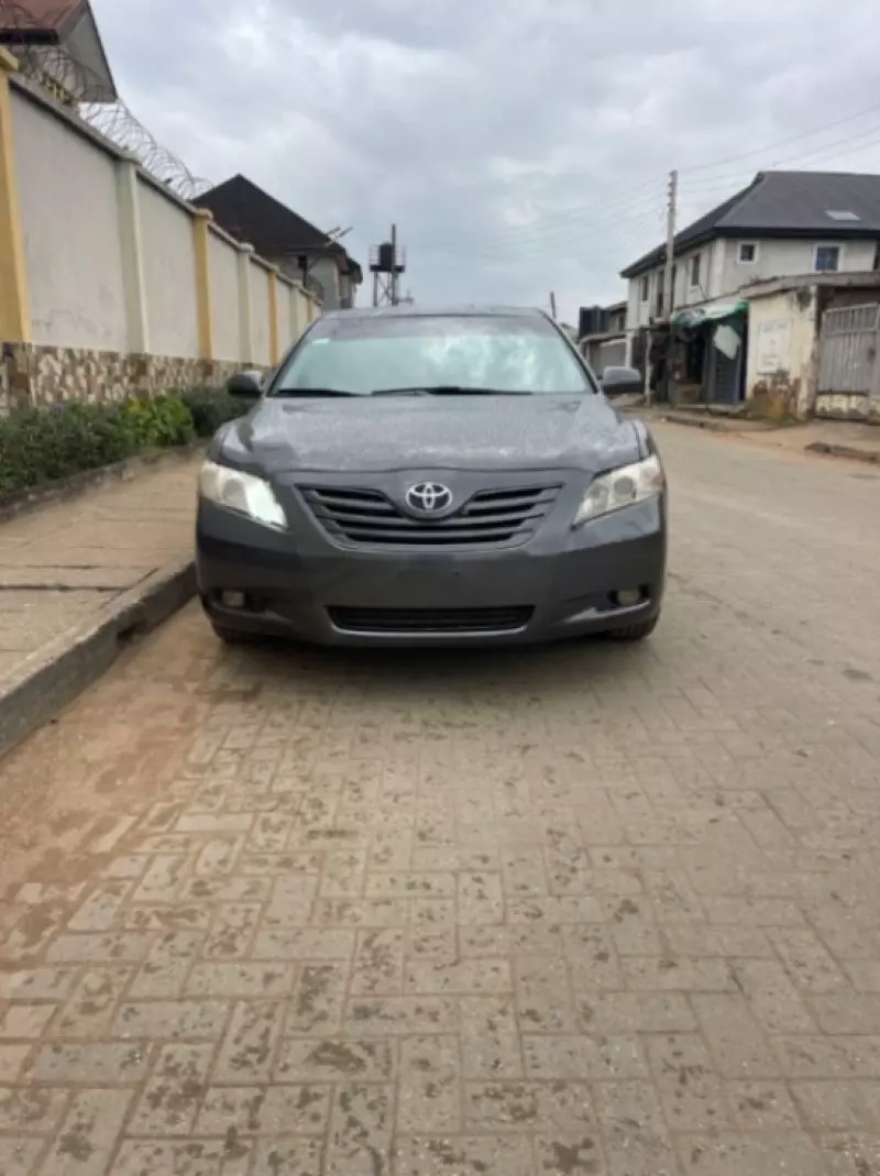 Toyota Camry   - 2007