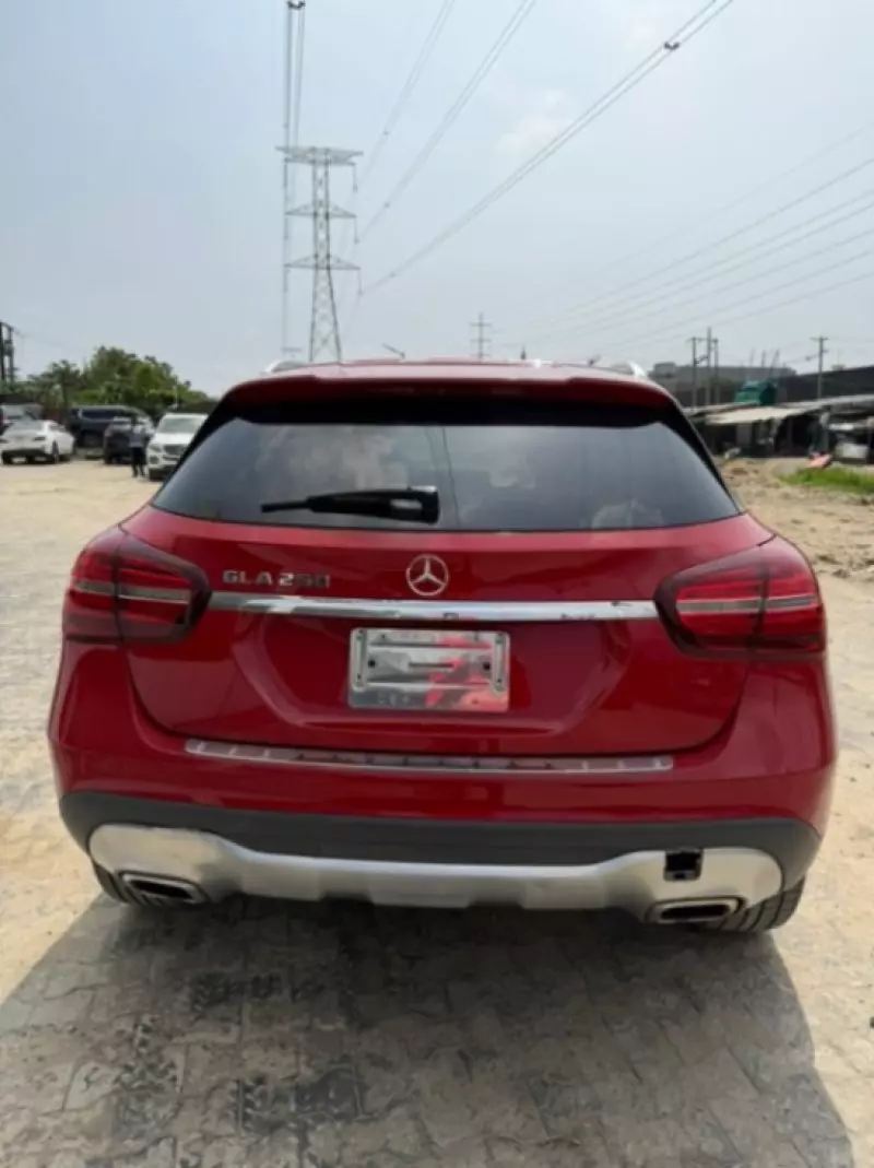 Mercedes-Benz GLA 250