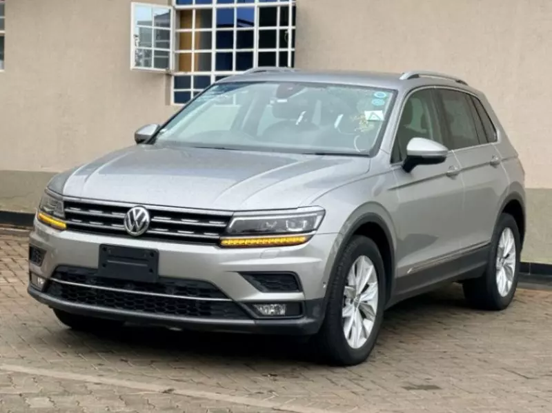 Volkswagen Tiguan   - 2014