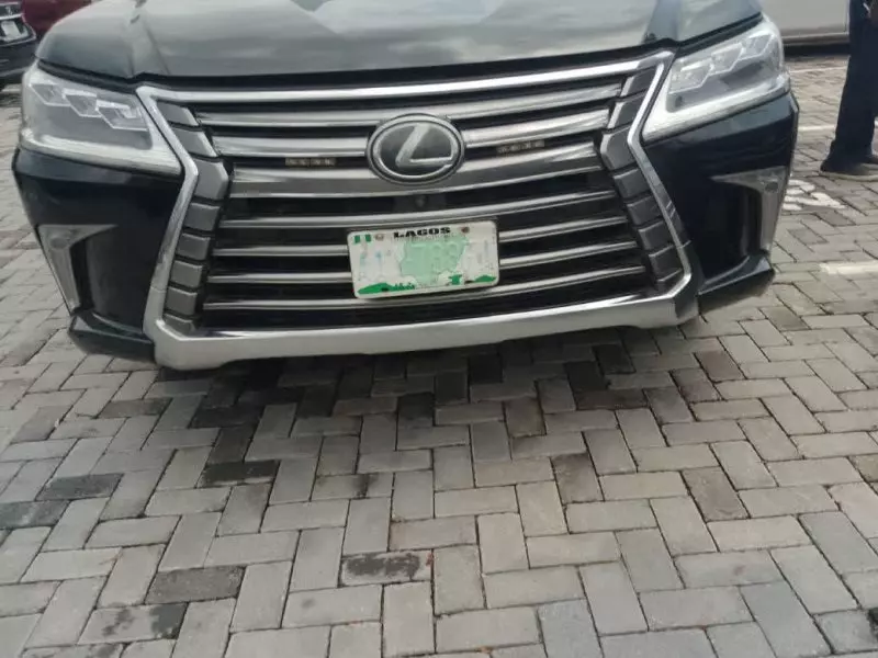 Lexus LX 570