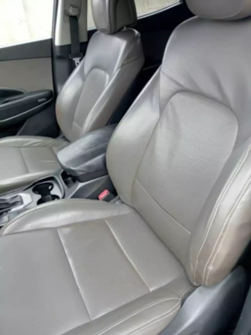 Hyundai Santa Fe   - 2016