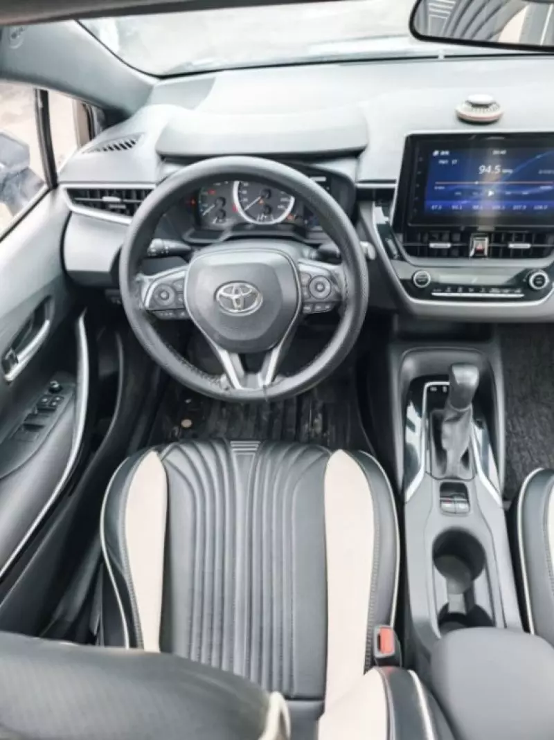 Toyota Corolla.   - 2020