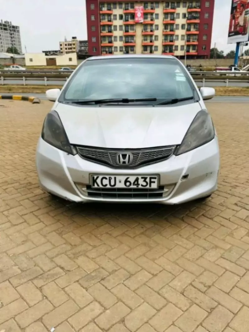 Honda Fit   - 2012