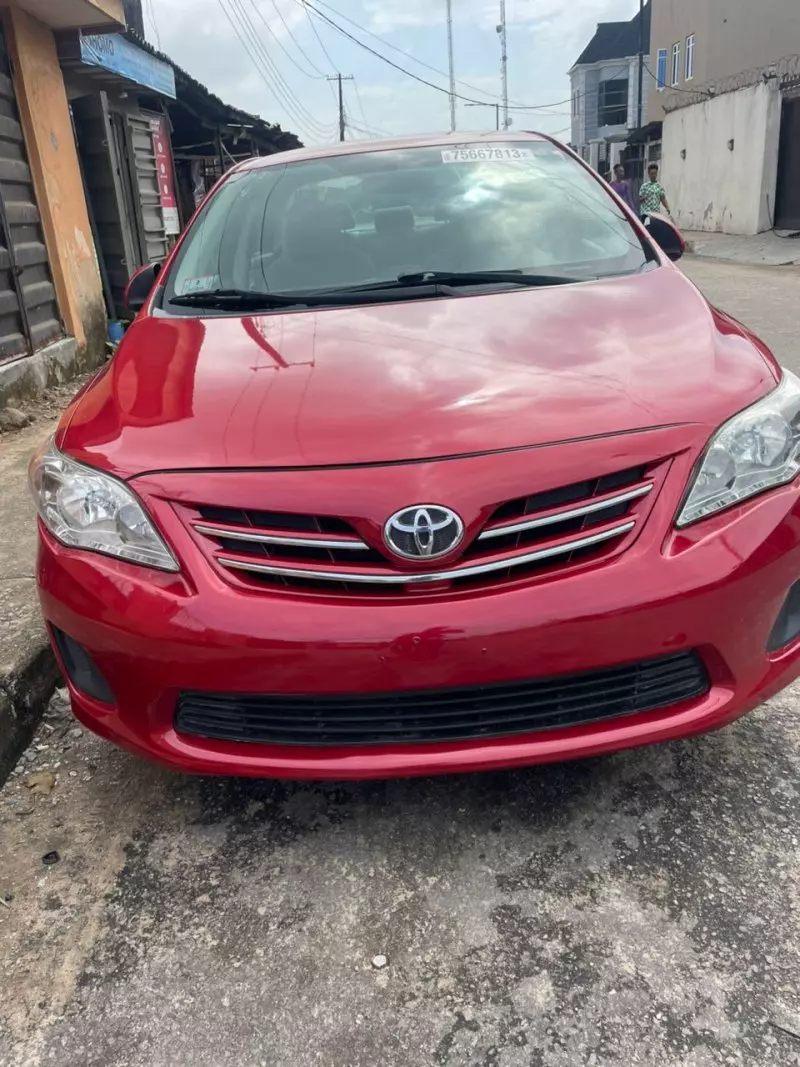 Toyota Corolla   - 2013