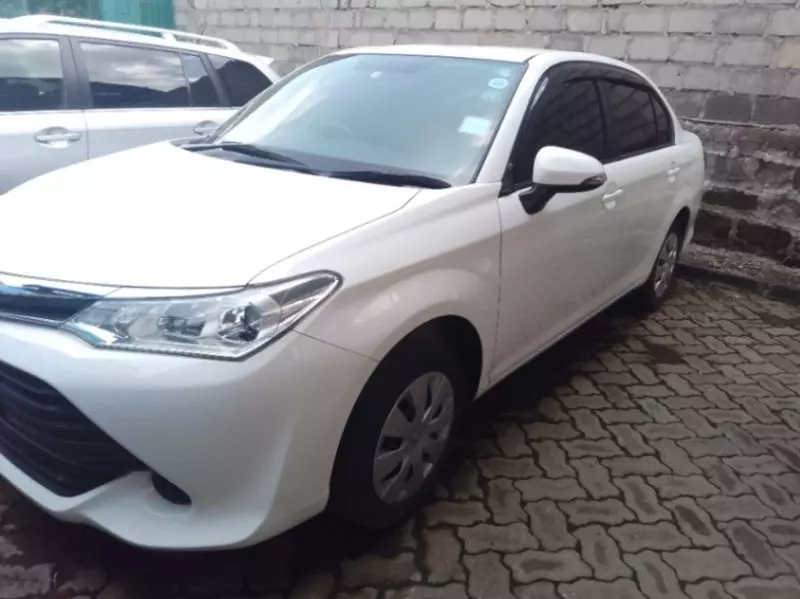 Toyota Axio    - 2017