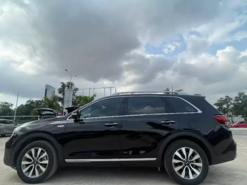 KIA Borrego   - 2017