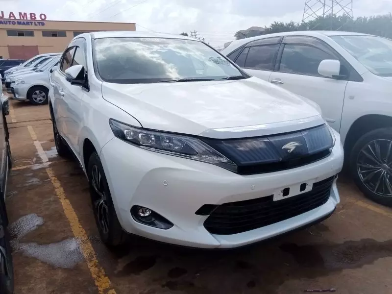 Toyota Harrier   - 2015