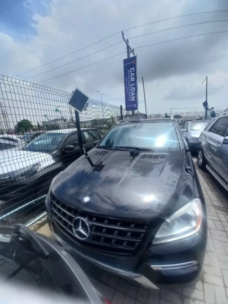 Mercedes-Benz ML 350   - 2012