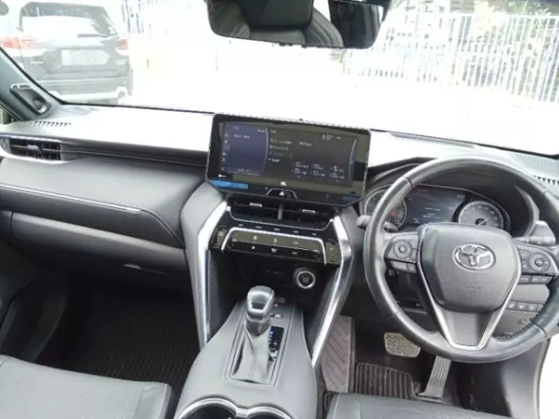 Toyota Harrier   - 2020